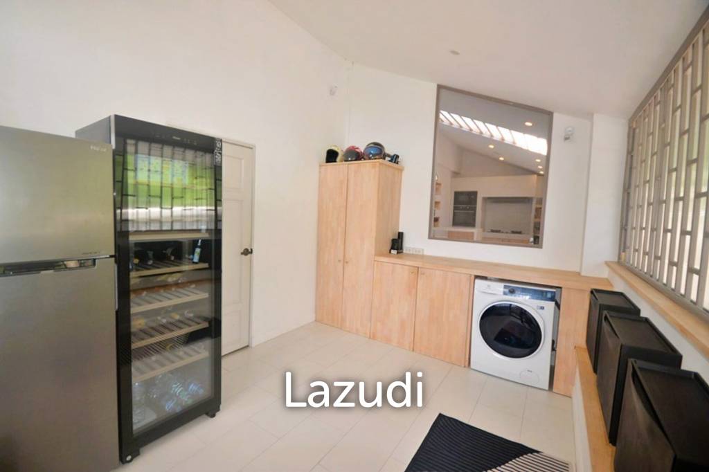 Spacious 5-Bed Sea View Villa in Plai Laem