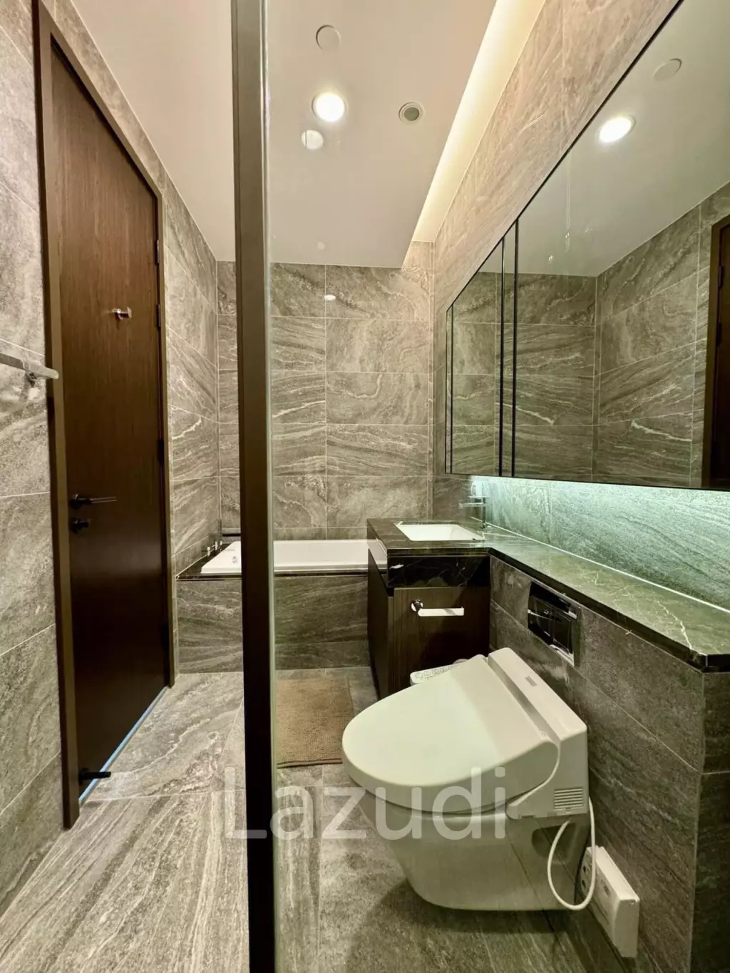 77 sqm 2 Bed Condo on 31st Floor at The ESSE Sukhumvit 36 Phra Khanong