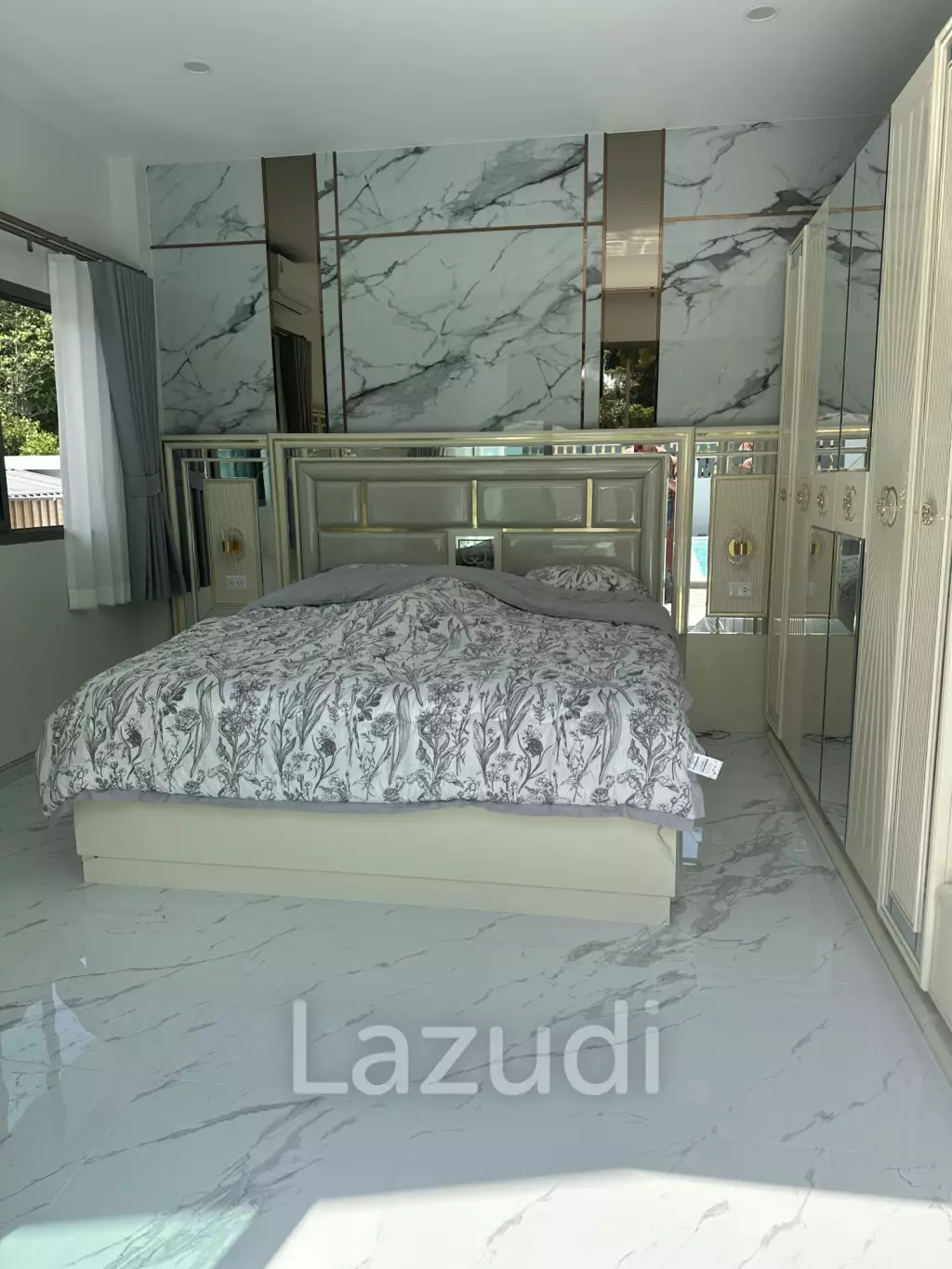 3BR Villa with Pool Jacuzzi – Fully Fenced Garden