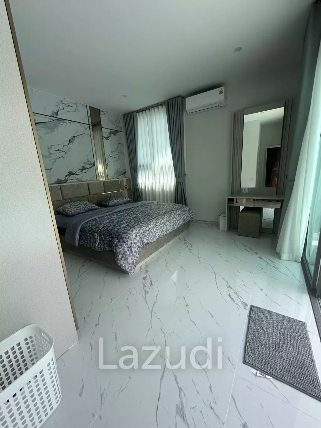 3BR Villa with Pool Jacuzzi – Fully Fenced Garden