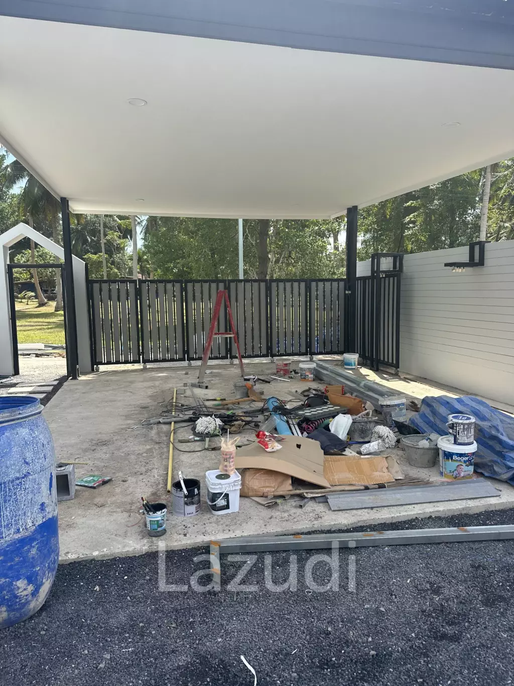 3BR Villa with Pool Jacuzzi – Fully Fenced Garden