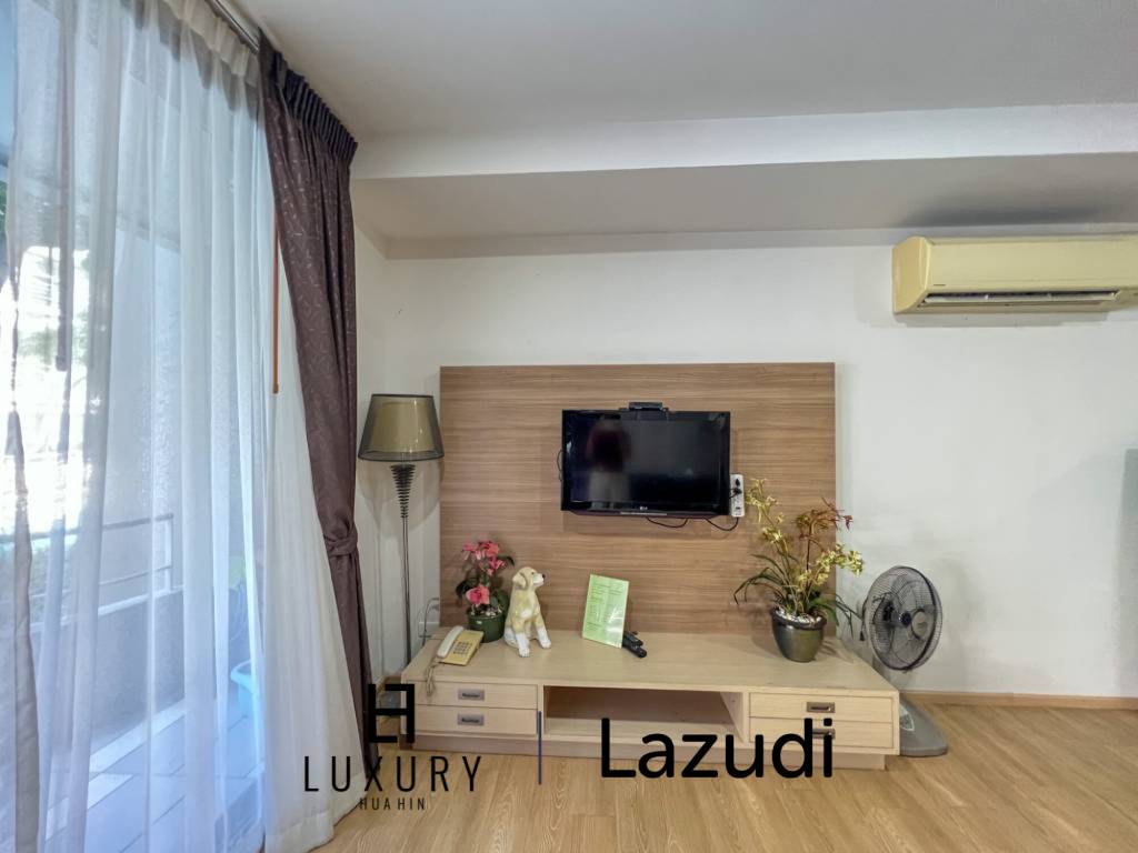 75 sqm 2 Bedroom Pool-view Condo in Baan SanKraam Cha-Am