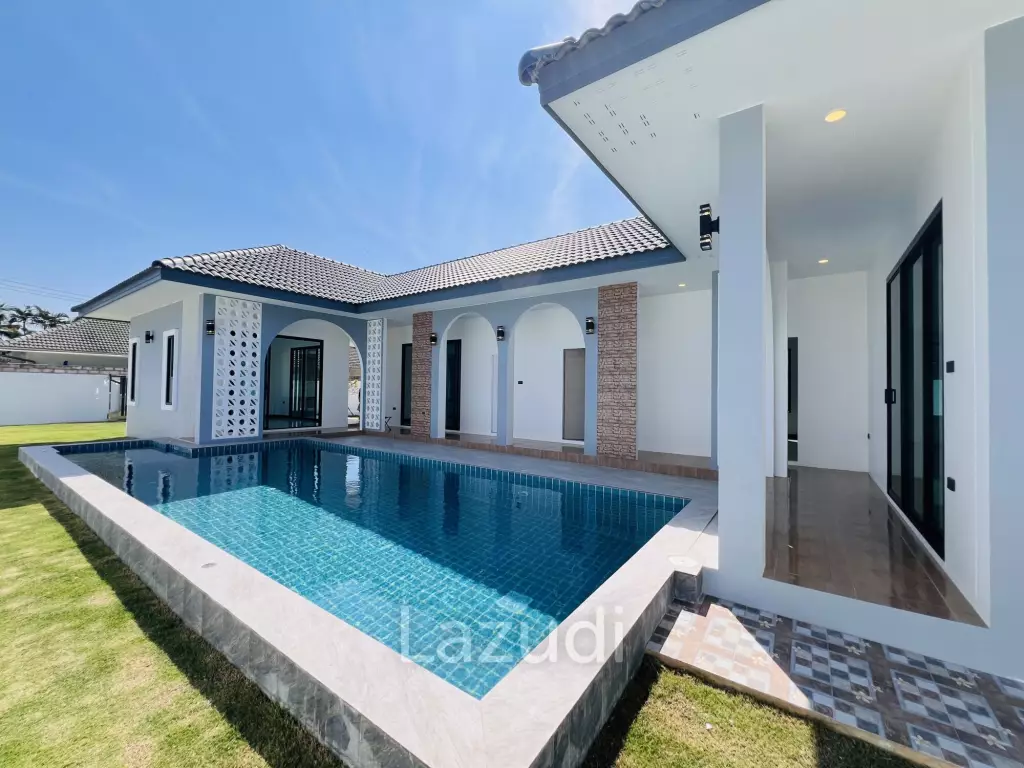 250 sqm Modern 3 Bedroom Pool Villa in Huahin