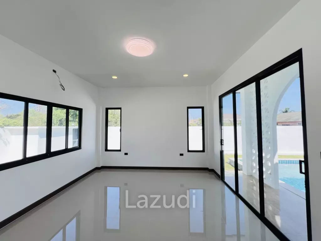 250 sqm Modern 3 Bedroom Pool Villa in Huahin