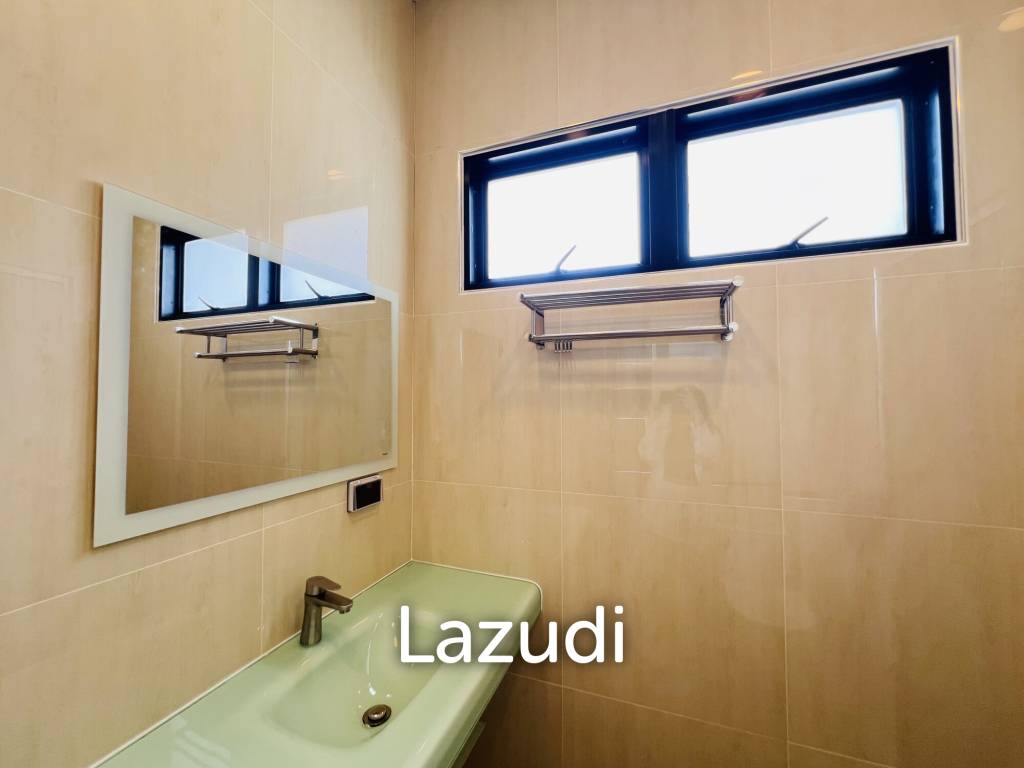 250 sqm Modern 3 Bedroom Pool Villa in Huahin