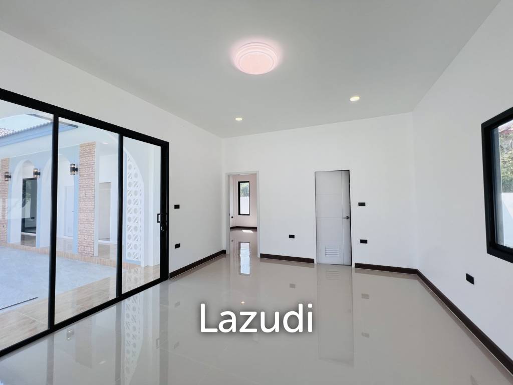 250 sqm Modern 3 Bedroom Pool Villa in Huahin