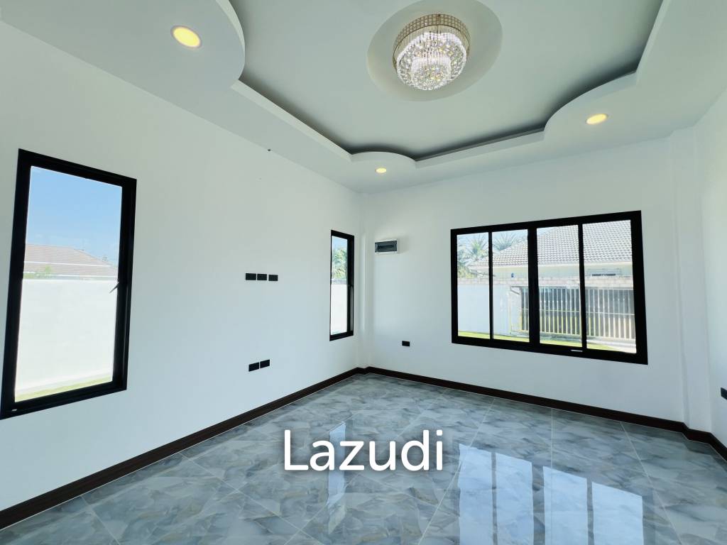250 sqm Modern 3 Bedroom Pool Villa in Huahin