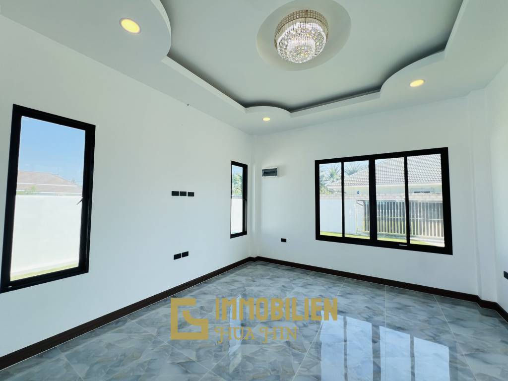 privater Pool / 250 qm Wohnfläche / modernes Design