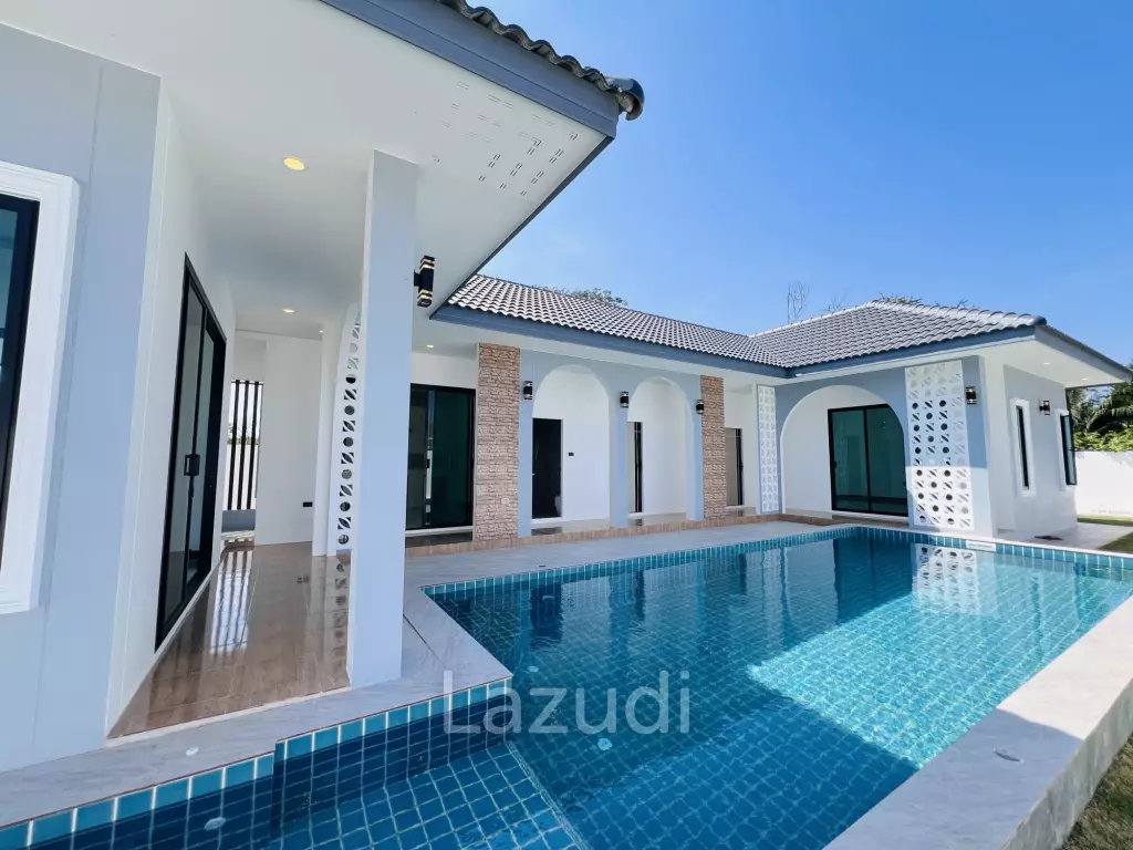 250 sqm Modern 3 Bedroom Pool Villa in Huahin