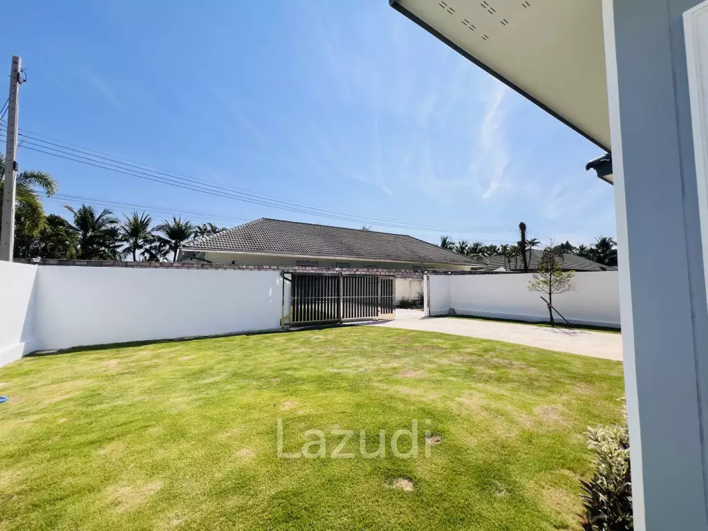250 sqm Modern 3 Bedroom Pool Villa in Huahin