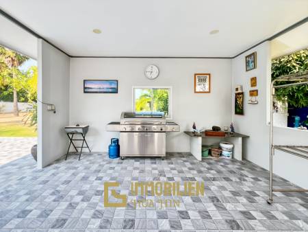 512 qm Wohnfläche / 7 Schlafzimmer / 3.700 qm Grundstück