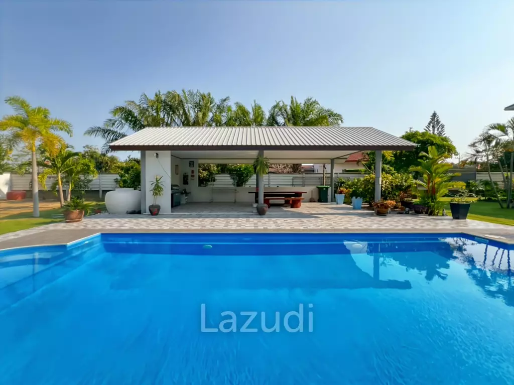 Grand 7-Bedroom Estate in Cha-Am: The Ultimate Private Sanctuary