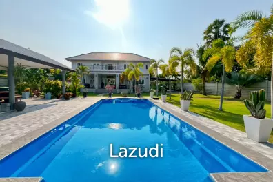 วิลล่า 7 ห้องนอนหรู 512 ตร.ม. พร้อมสระว่ายน้ำและสวนขนาดใหญ่บนที่ดิน 3,700 ตร.ม. ชะอำ เพชรบุรี
