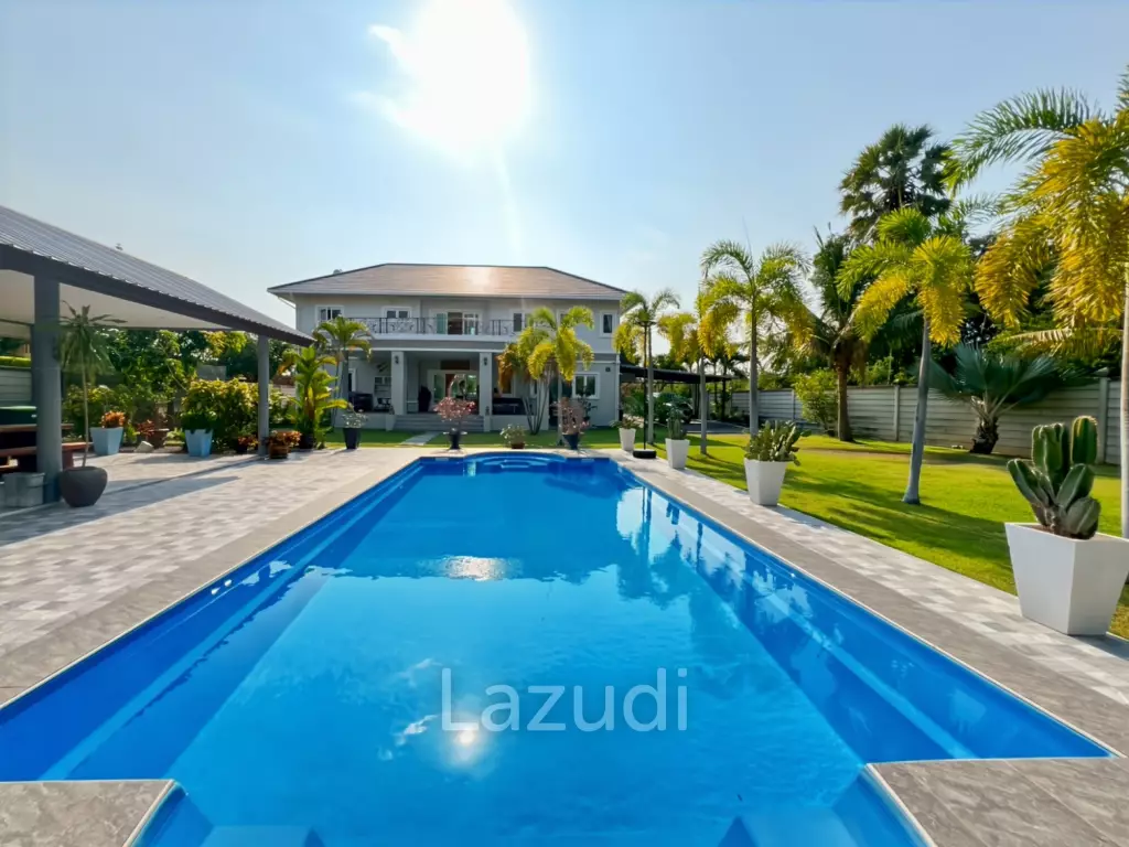 Grand 7-Bedroom Estate in Cha-Am: The Ultimate Private Sanctuary