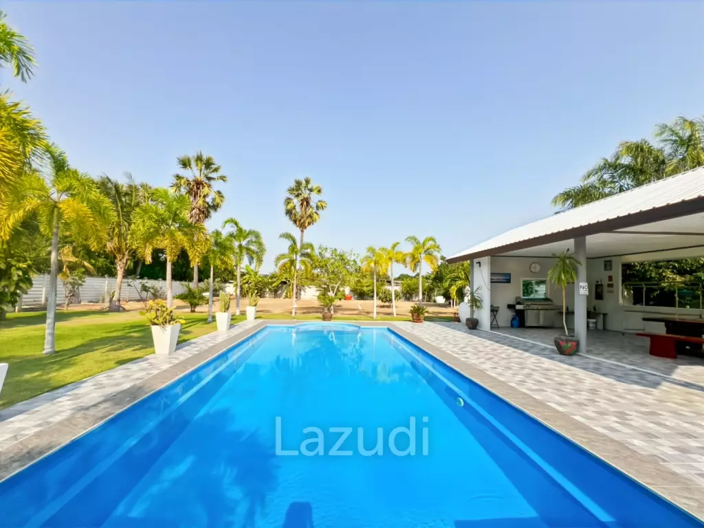 Grand 7-Bedroom Estate in Cha-Am: The Ultimate Private Sanctuary
