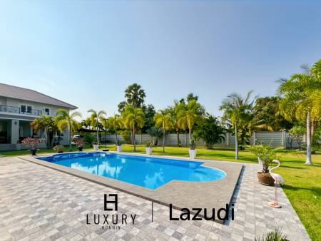 Surface habitable de 512 m² / 7 chambres / Terrain de 3 700 m²