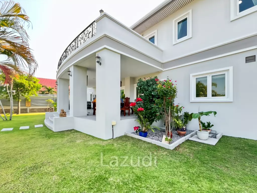 Grand 7-Bedroom Estate in Cha-Am: The Ultimate Private Sanctuary