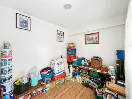 512 qm Wohnfläche / 7 Schlafzimmer / 3.700 qm Grundstück