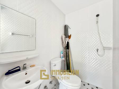 512 qm Wohnfläche / 7 Schlafzimmer / 3.700 qm Grundstück