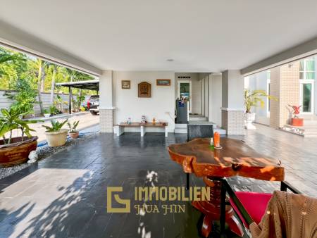 512 qm Wohnfläche / 7 Schlafzimmer / 3.700 qm Grundstück