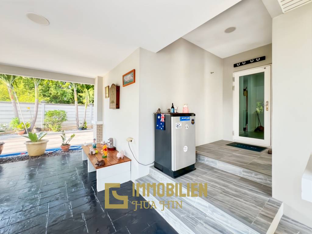 512 qm Wohnfläche / 7 Schlafzimmer / 3.700 qm Grundstück