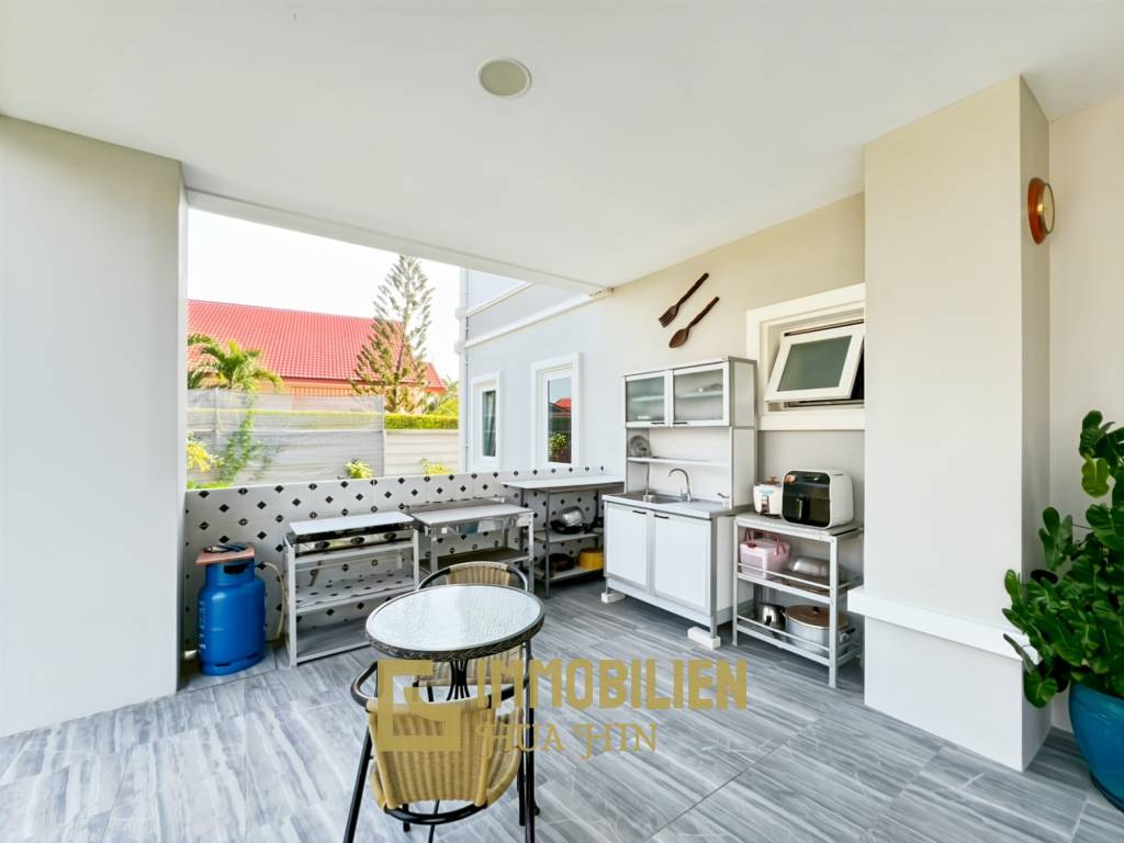 512 qm Wohnfläche / 7 Schlafzimmer / 3.700 qm Grundstück