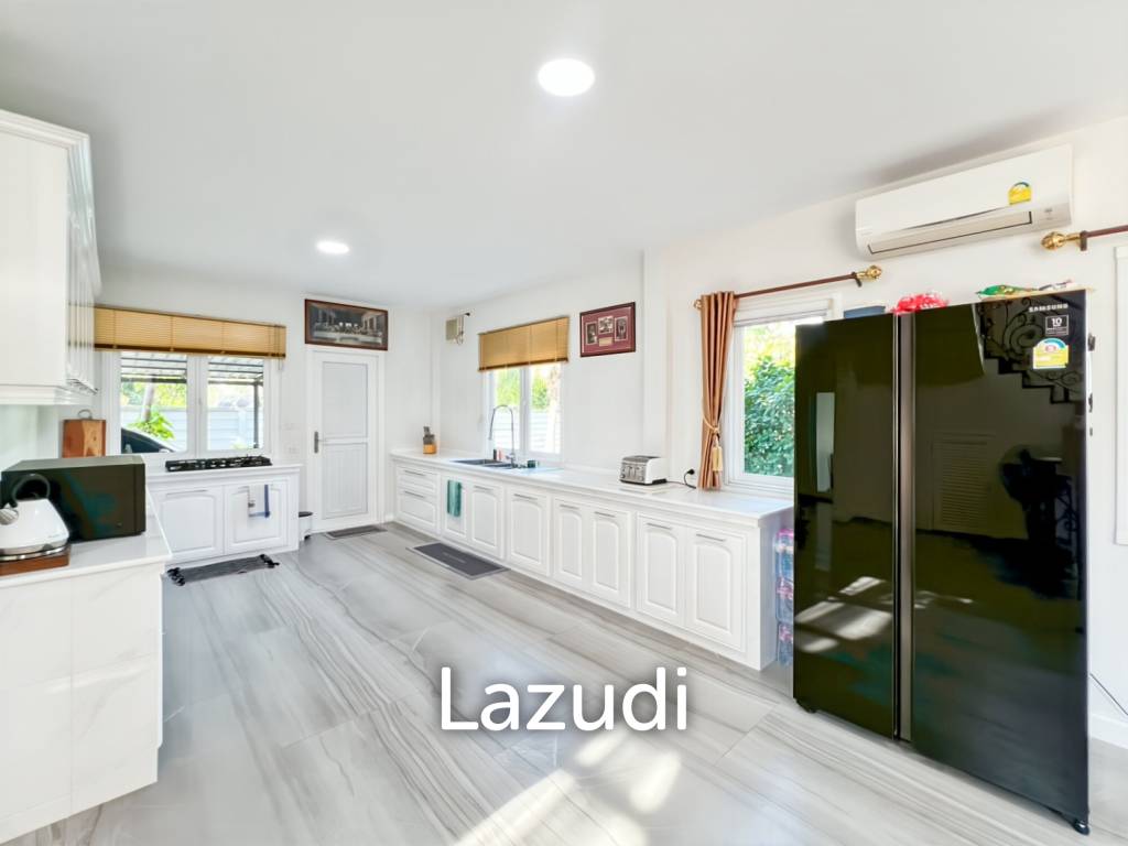 Grand 7-Bedroom Estate in Cha-Am: The Ultimate Private Sanctuary
