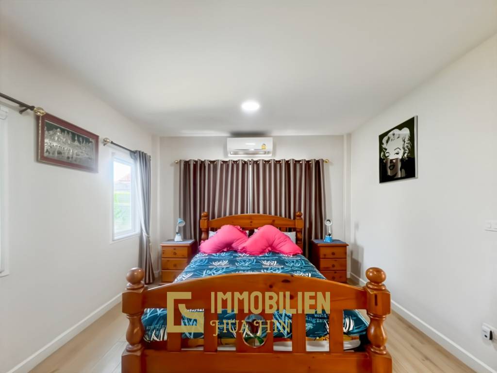 512 qm Wohnfläche / 7 Schlafzimmer / 3.700 qm Grundstück