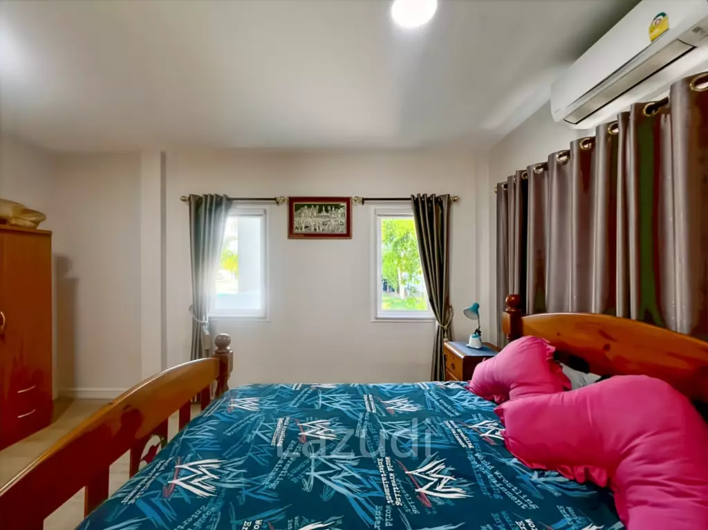 Grand 7-Bedroom Estate in Cha-Am: The Ultimate Private Sanctuary