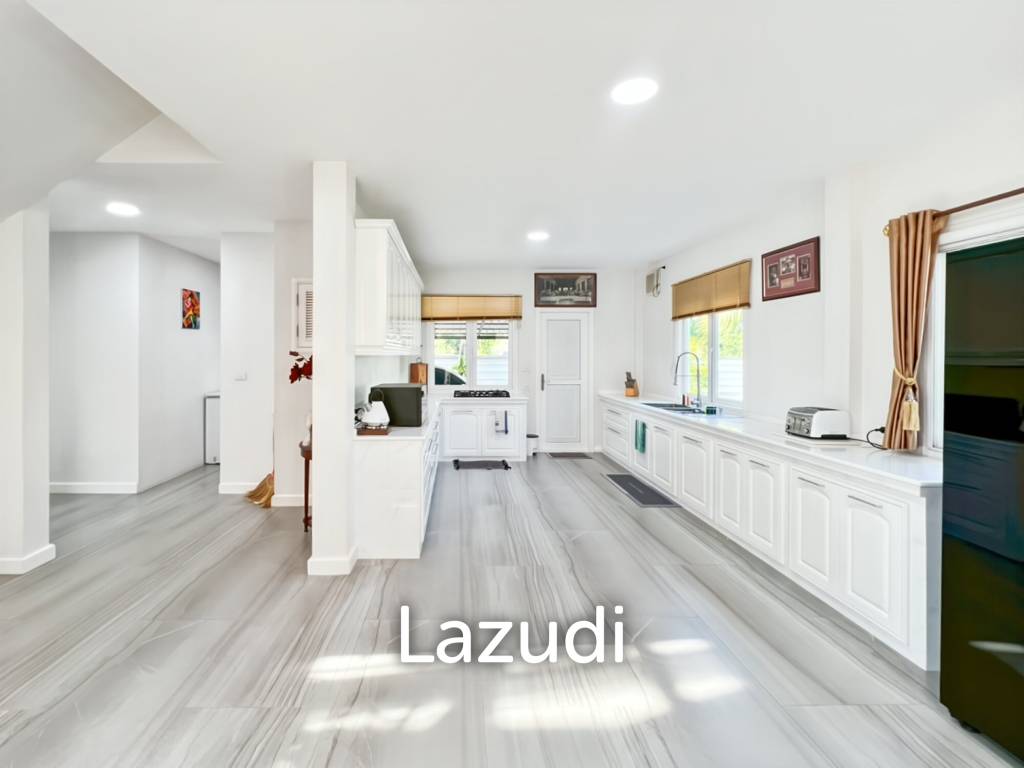 Grand 7-Bedroom Estate in Cha-Am: The Ultimate Private Sanctuary