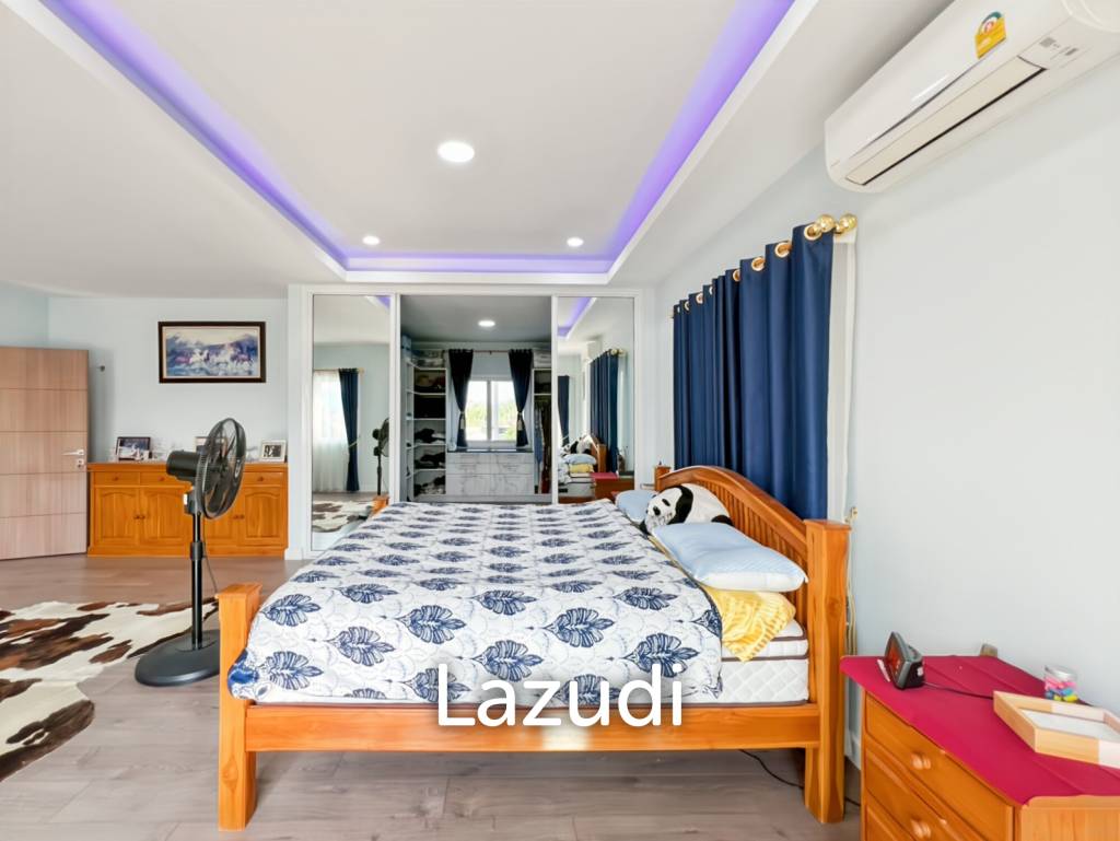 Grand 7-Bedroom Estate in Cha-Am: The Ultimate Private Sanctuary