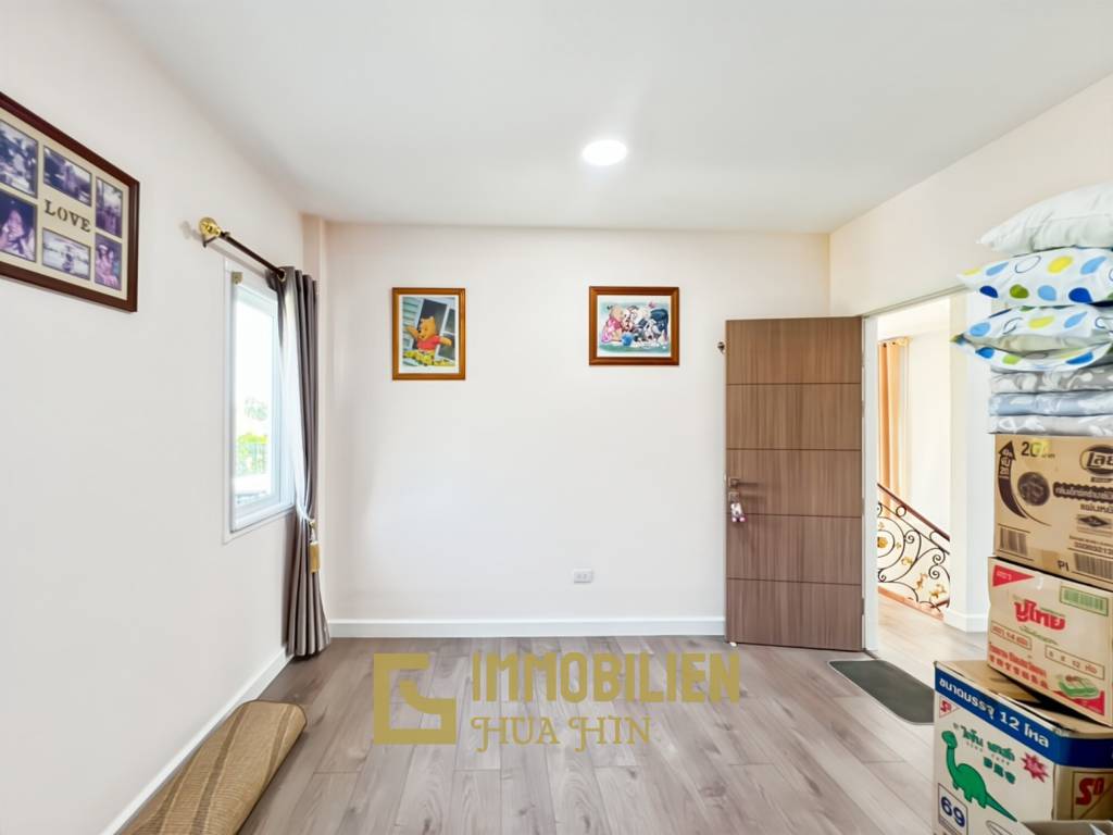 512 qm Wohnfläche / 7 Schlafzimmer / 3.700 qm Grundstück