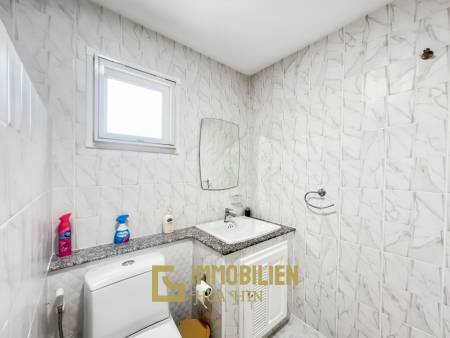 512 qm Wohnfläche / 7 Schlafzimmer / 3.700 qm Grundstück