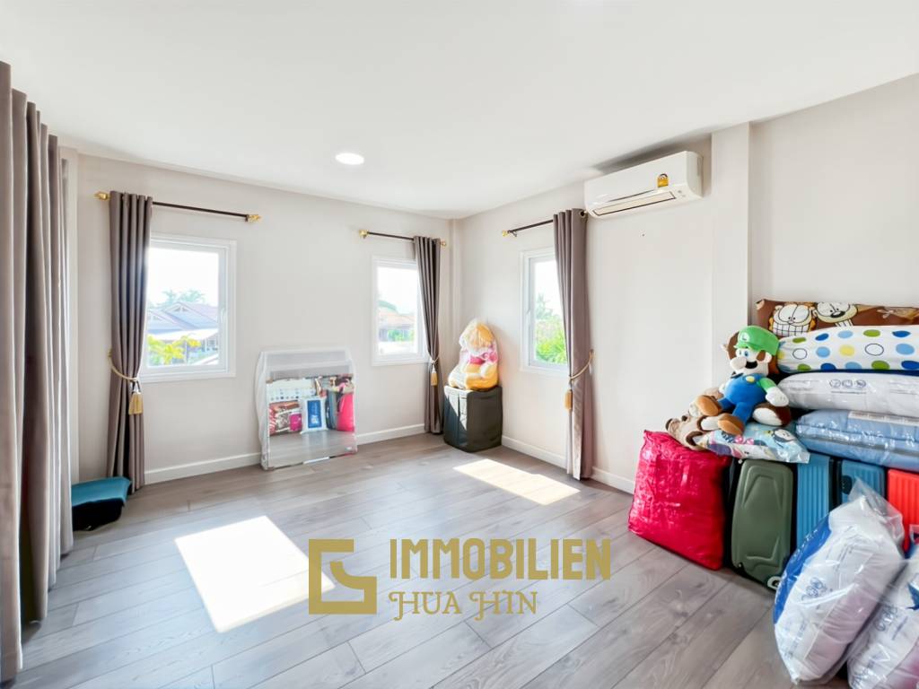 512 qm Wohnfläche / 7 Schlafzimmer / 3.700 qm Grundstück