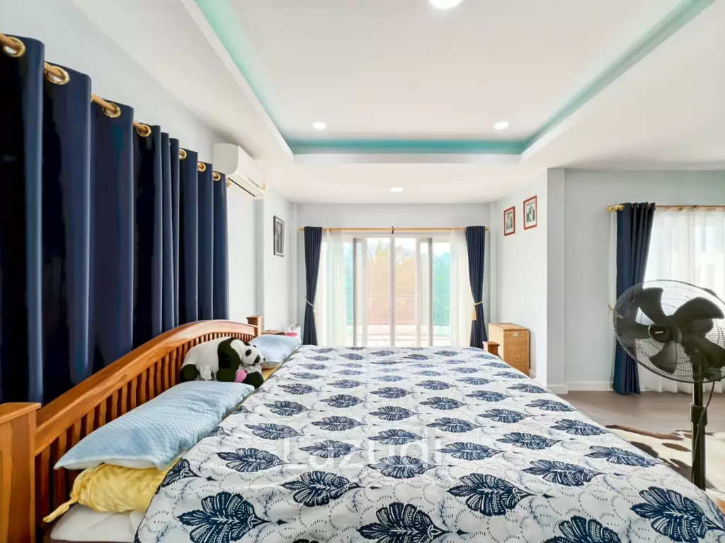 Grand 7-Bedroom Estate in Cha-Am: The Ultimate Private Sanctuary