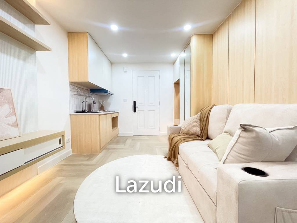 35 sqm modern 1 bedroom condo at The Clover Thonglor, Khlong Tan Nuea