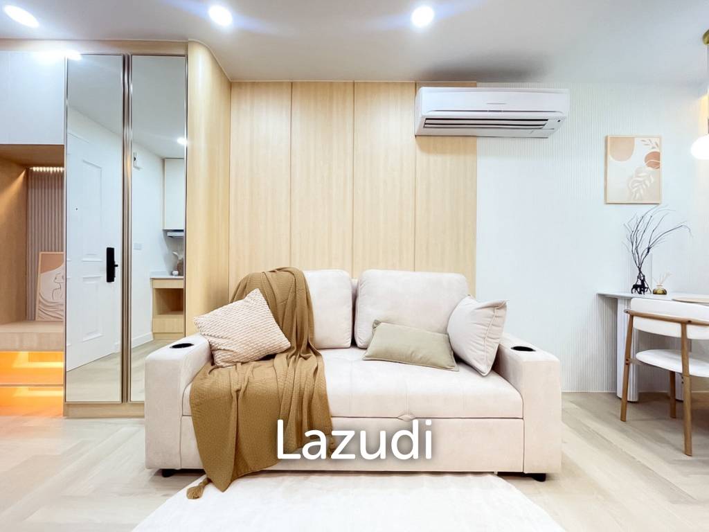 35 sqm modern 1 bedroom condo at The Clover Thonglor, Khlong Tan Nuea