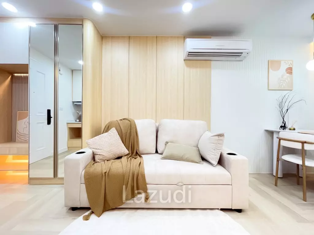 35 sqm modern 1 bedroom condo at The Clover Thonglor, Khlong Tan Nuea