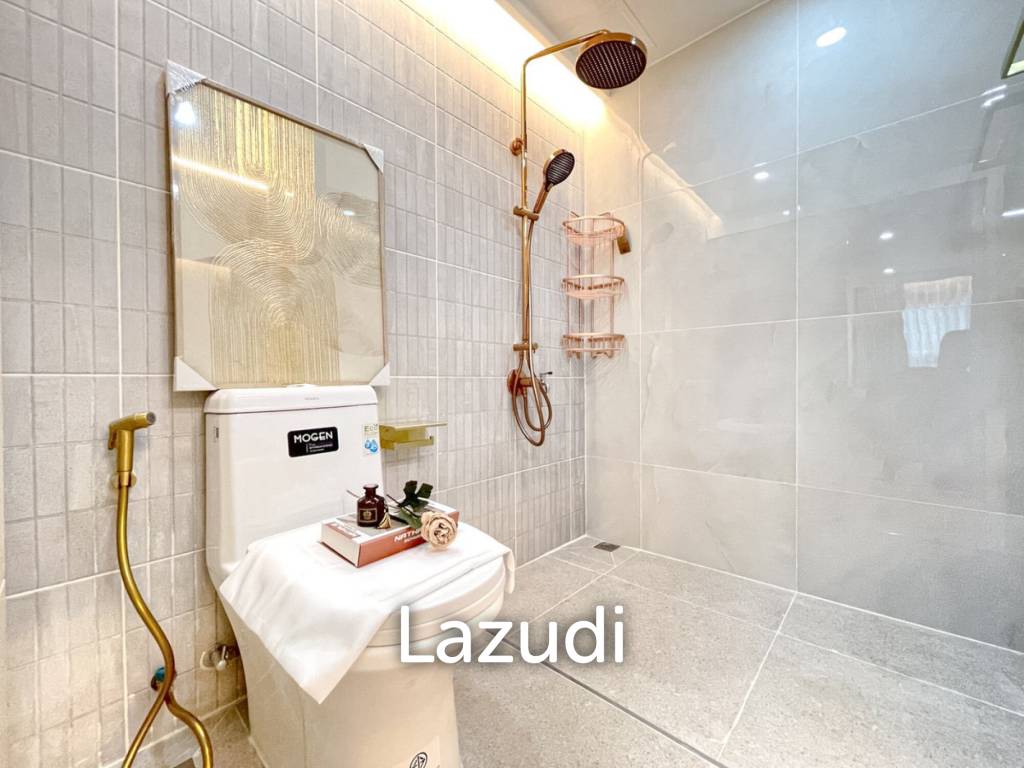 35 sqm modern 1 bedroom condo at The Clover Thonglor, Khlong Tan Nuea