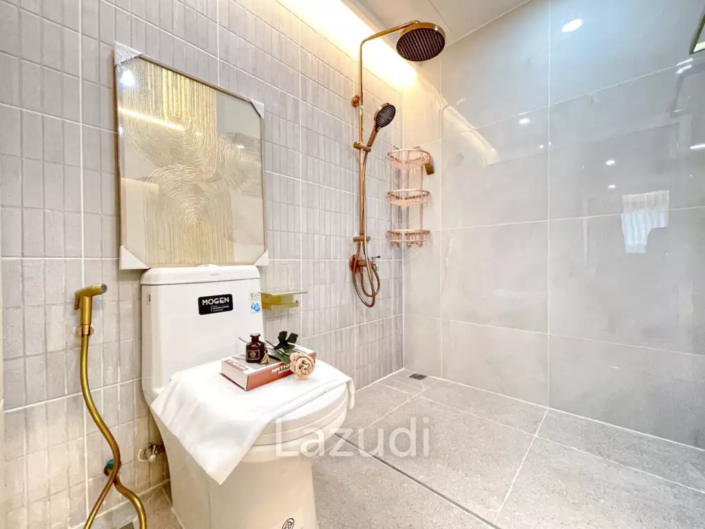 35 sqm modern 1 bedroom condo at The Clover Thonglor, Khlong Tan Nuea