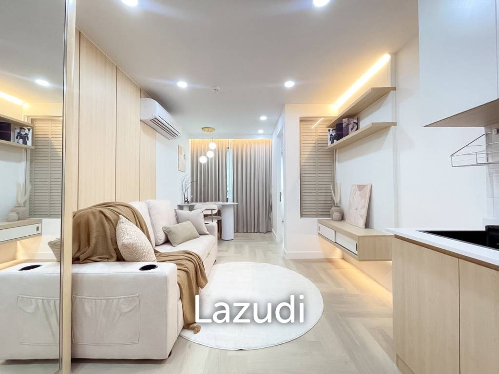 35 sqm modern 1 bedroom condo at The Clover Thonglor, Khlong Tan Nuea