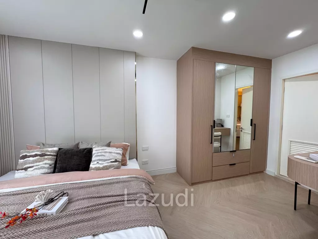 35 sqm modern 1 bedroom condo at The Clover Thonglor, Khlong Tan Nuea