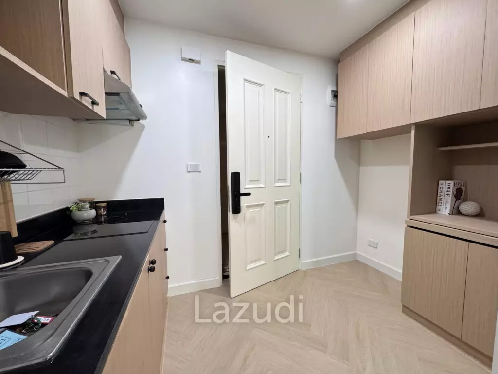 35 sqm modern 1 bedroom condo at The Clover Thonglor, Khlong Tan Nuea