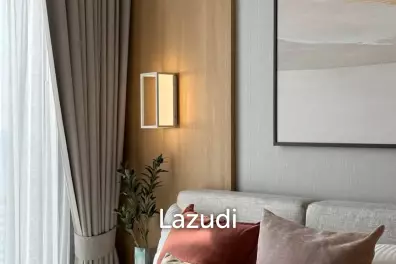 30 sqm high-floor 1 bedroom condo at Life Asoke Hype Makkasan Bangkok