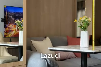30 sqm high-floor 1 bedroom condo at Life Asoke Hype Makkasan Bangkok