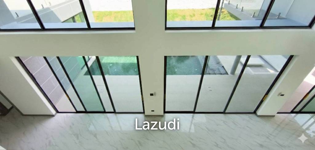 4  Bedroom 490 SQ.M. Luxury Privacy Villa In Pattaya