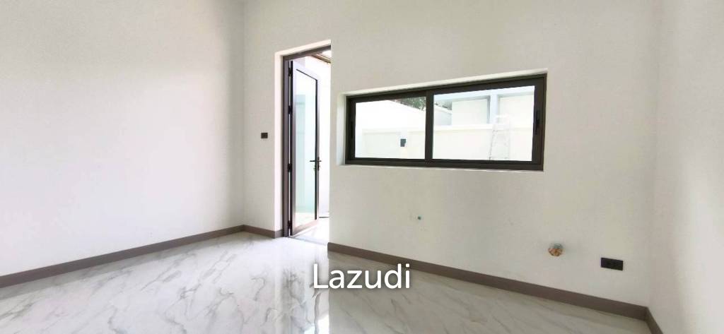 4  Bedroom 490 SQ.M. Luxury Privacy Villa In Pattaya