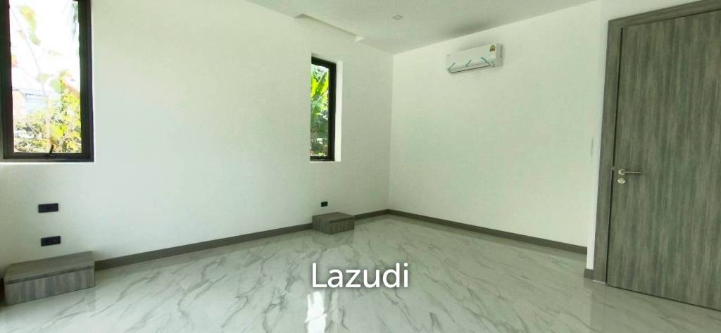 4  Bedroom 490 SQ.M. Luxury Privacy Villa In Pattaya