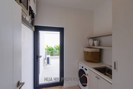 New Modern pool villa with solar in Thap Tai Hua Hin