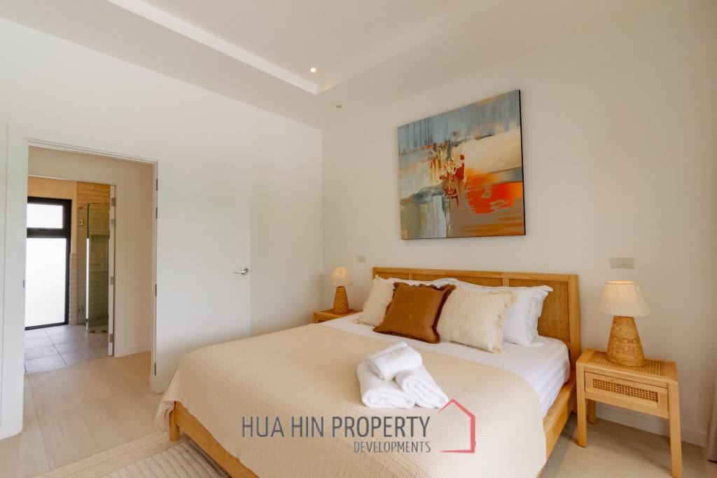 New Modern pool villa with solar in Thap Tai Hua Hin